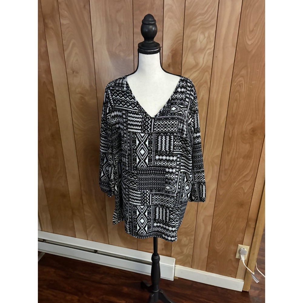 Mario Serrini Italy Womens XL Tunic‎ Top Black White Geometric Tribal V-Neck 3/4